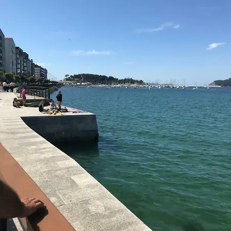 Urbanizacion Loureiral بايونا